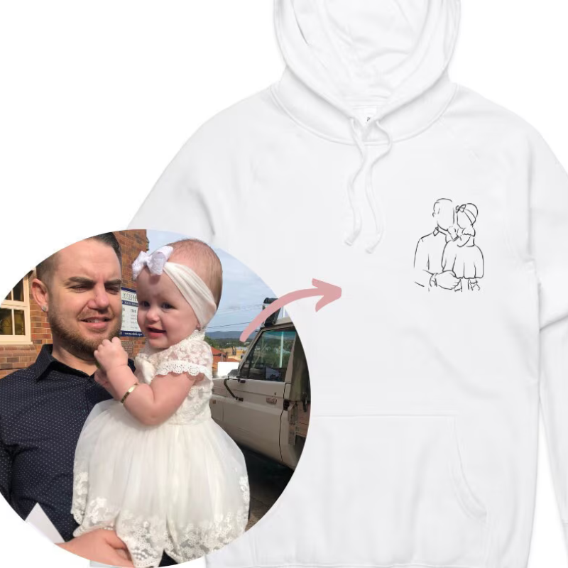 Personaliziran pulover s kapuco z družinskim motivom