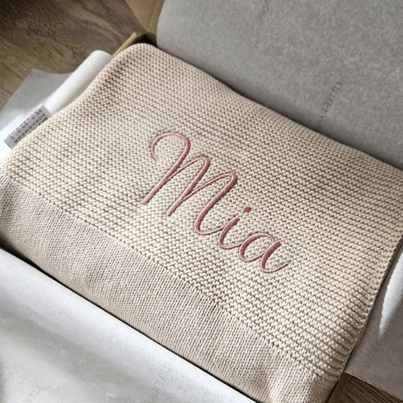 Personalizirana odejica z imenom iz mehkega 100% bombaža