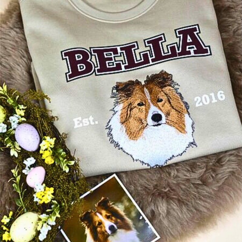 Personalizirana majica z dolgimi rokavi z vezenim ljubljenčkom in imenom