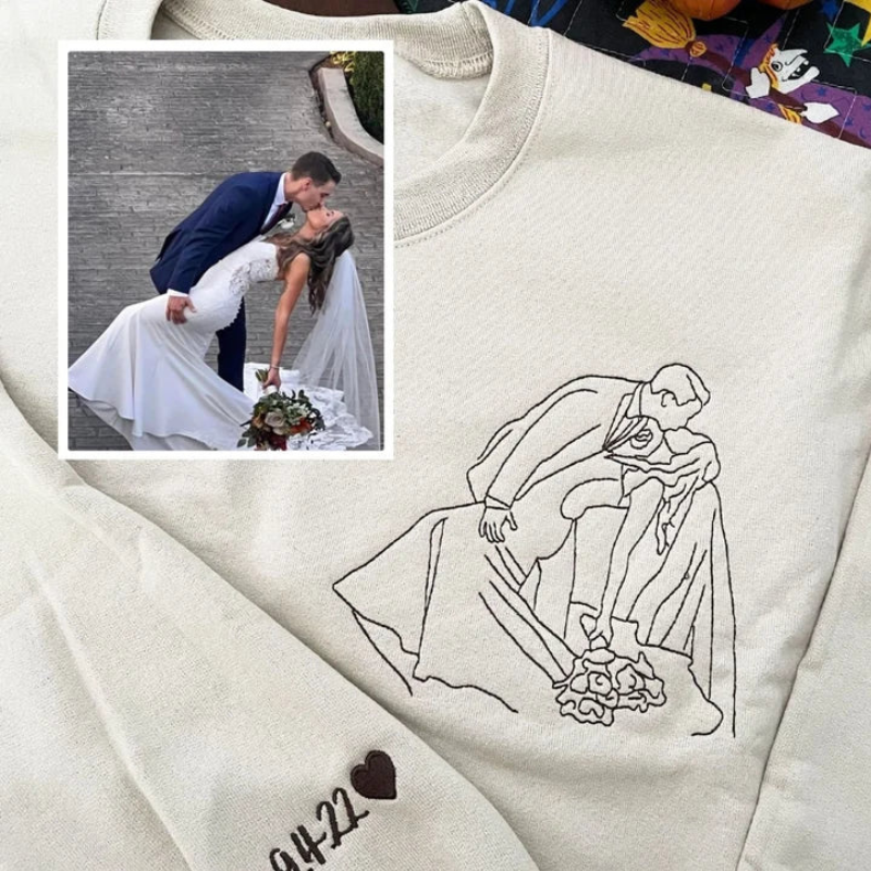 Personalizirana majica z dolgimi rokavi z vezenim obrisom para